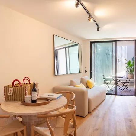 Edition 309 - Beachfront Loft By Lovelystay