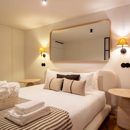 Edition 309 - Luxury Beachfront Loft Daire
