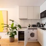 דירה Edition 309 - Beachfront Loft By Lovelystay *