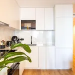 דירה Edition 309 - Beachfront Loft By Lovelystay *